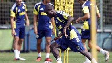 Fenerbahçe’nin Gaziantep FK maçı kamp kadrosu belli oldu 2 Fenerbahçe, Süper Lig’in 5. haftasında deplasmanda oynayacağı Gaziantep FK maçı öncesinde 22 kişilik kamp kadrosunu açıkladı. Sakatlığı bulunan Marco Asensio kafilede yer almadı.