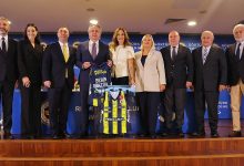 Fenerbahçe Kulübü, Göktürk Holding ile kadın ve erkek voleybol takımlarının yanı sıra Fenerbahçe Tarfin Kadın Basketbol Takımı’nı kapsayan sponsorluk anlaşmasına imza attı.