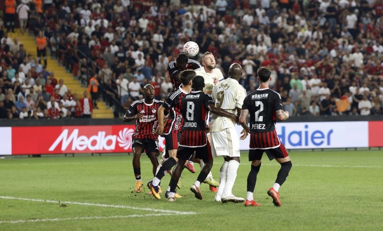 Gaziantep FK deplasmanından 0-0 beraberlikle dönen Fenerbahçe, Süper Lig’in ilk 5 haftasında üçüncü kez puan kaybetti.