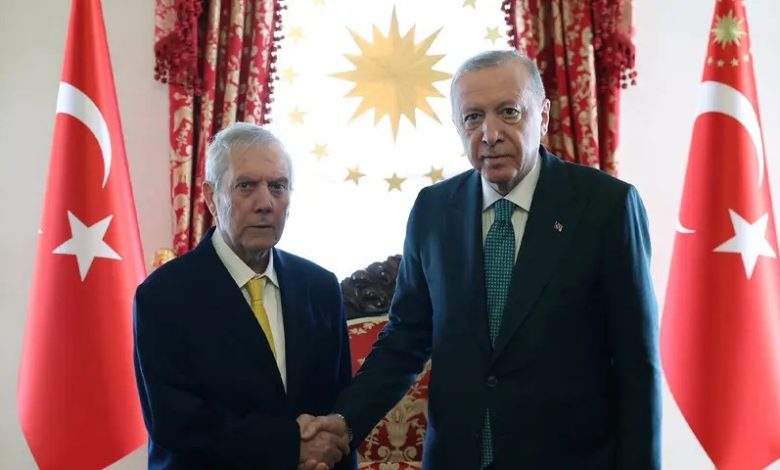 Fenerbahçe’de Kadıköy’deki stadın büyütülmesine yönelik hazırlıklar yeniden gündemin ilk sırasına çıktı.