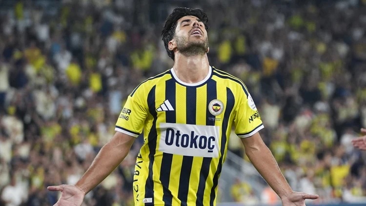 . Sakatlığının ardından bireysel çalışmalara geçen Marco Asensio’nun henüz takımla antrenman yapmadığı için derbide forma giyemeyeceği bildirildi.