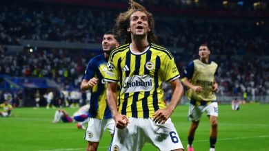 Fenerbahçe’nin Şampiyonlar Ligi kadrosu açıklandı 2 UEFA Şampiyonlar Ligi’nde Türkiye’yi temsil edecek Fenerbahçe, organizasyonda mücadele edecek oyuncu listesini UEFA’ya bildirdi.
