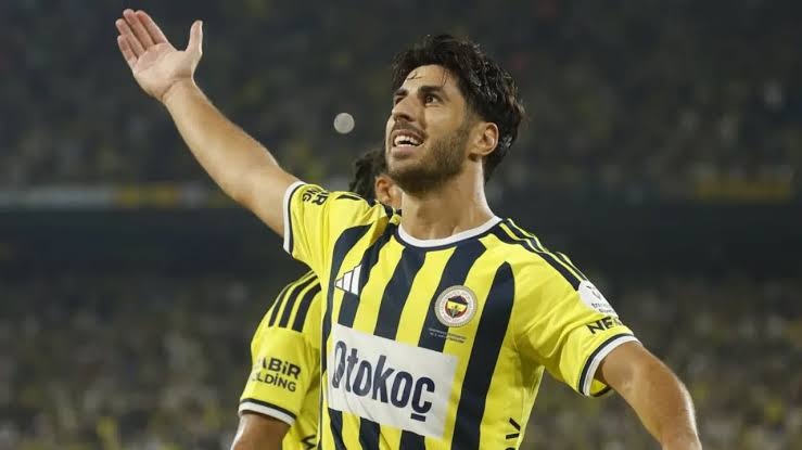 Fenerbahçe’nin kıkırdak lezyonu nedeniyle ameliyat kararı aldığı Marco Asensio için eski futbolcu Can Arat’tan dikkat çeken bir değerlendirme geldi.