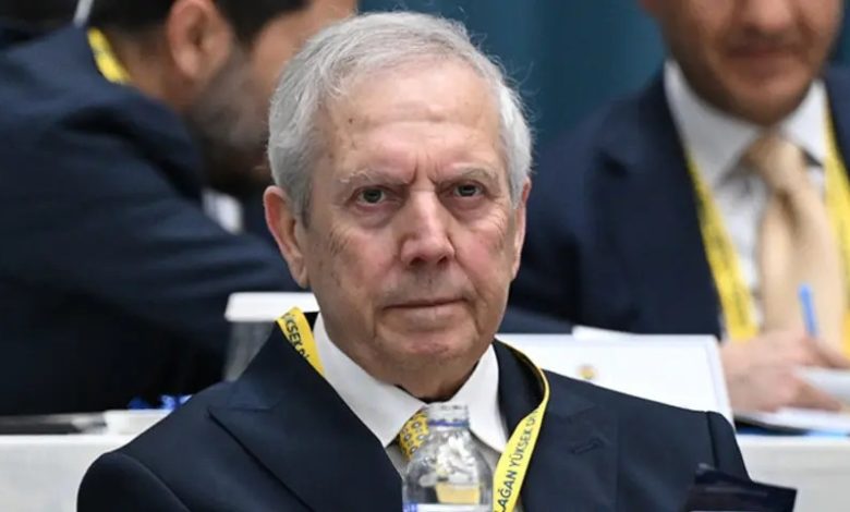 Fenerbahçe Başkanı Aziz Yıldırım, Yüksek Divan Kurulu Toplantısı’nda önemli açıklamalarda bulundu.