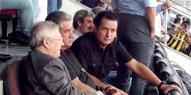 Aziz Yıldırım, Chobani Stadyumu Fenerbahçe Şükrü Saracoğlu Spor Kompleksi’nde Acun Ilıcalı’ya ait 217 numaralı locanın kendi şirketine tahsis edilmesi gerektiğini savunarak dördüncü kez mahkemeye başvurdu.