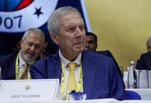 Fenerbahçe Başkanı Aziz Yıldırım, Samandıra tesislerinin tapusunun kulüp adına alındığını duyurdu.