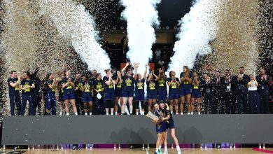 FIBA Kadınlar Süper Kupa finalinde ÇBK Mersin’i 79-71 mağlup eden Fenerbahçe Tarfin, organizasyondaki üçüncü şampiyonluğunu elde ettiFIBA Kadınlar Süper Kupa finalinde ÇBK Mersin’i 79-71 mağlup eden Fenerbahçe Tarfin, organizasyondaki üçüncü şampiyonluğunu elde etti