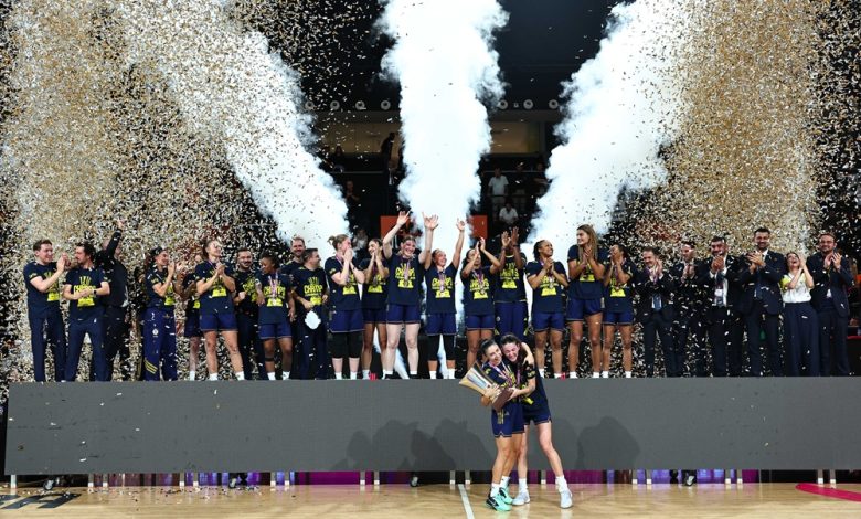 FIBA Kadınlar Süper Kupa finalinde ÇBK Mersin’i 79-71 mağlup eden Fenerbahçe Tarfin, organizasyondaki üçüncü şampiyonluğunu elde ettiFIBA Kadınlar Süper Kupa finalinde ÇBK Mersin’i 79-71 mağlup eden Fenerbahçe Tarfin, organizasyondaki üçüncü şampiyonluğunu elde etti