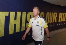 Fenerbahçe’de takım geçici olarak Dirk Kuyt’a emanet 2 İsmail Kartal ile yolların ayrılmasının ardından Fenerbahçe’de geçici teknik sorumlu belli oldu. Sarı-lacivertliler, yeni teknik direktör belirlenene kadar takımı Dirk Kuyt’ın çalıştıracağını duyurdu.