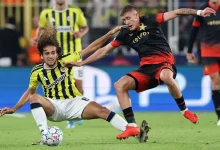 UEFA Şampiyonlar Ligi’nin 3’üncü haftasında Fenerbahçe, sahasında Slavia Prag karşısında henüz 11’inci dakikada 2-0’lık üstünlüğü yakaladı. Çekya temsilcisinin 90’ıncı dakikada bulduğu golle mücadele 2-2 sona ererken, sarı-lacivertli taraftarlar Teknik Direktör İsmail Kartal’ı istifaya davet etti.