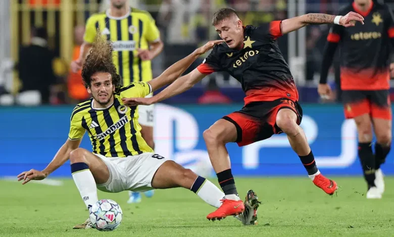 UEFA Şampiyonlar Ligi’nin 3’üncü haftasında Fenerbahçe, sahasında Slavia Prag karşısında henüz 11’inci dakikada 2-0’lık üstünlüğü yakaladı. Çekya temsilcisinin 90’ıncı dakikada bulduğu golle mücadele 2-2 sona ererken, sarı-lacivertli taraftarlar Teknik Direktör İsmail Kartal’ı istifaya davet etti.