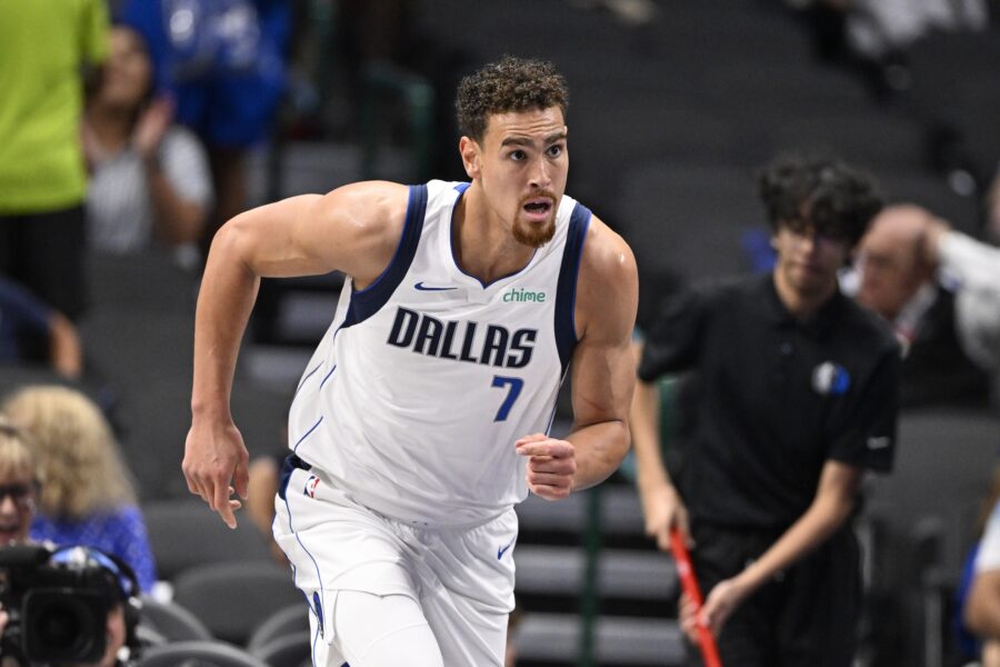 NBA'de uzun yıllar Dallas Mavericks forması giyen Dwight Powell, Fenerbahçe Beko'nun transfer gündemine geldi.
