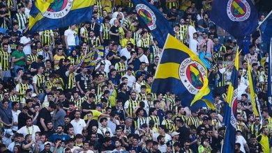 UEFA’nın maçın adamı seçimi Fenerbahçelileri kızdırdı! 2 Fenerbahçe’nin Slavia Prag’la 2-2 berabere kaldığı Şampiyonlar Ligi maçının ardından UEFA’nın Matteo karşılaşmanın oyuncusu seçmesi sarı-lacivertli taraftarların tepkisini çekti. Guendouzi’yi Fransız futbolcunun Slavia Prag’ın ilk golünde yaptığı hata, kararın en çok tartışılan noktası oldu.